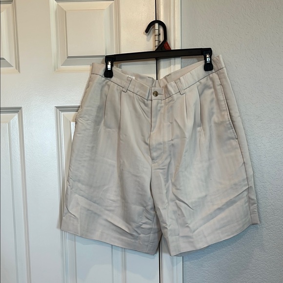 Perry Ellis Other - Perry Ellis Cream Shorts